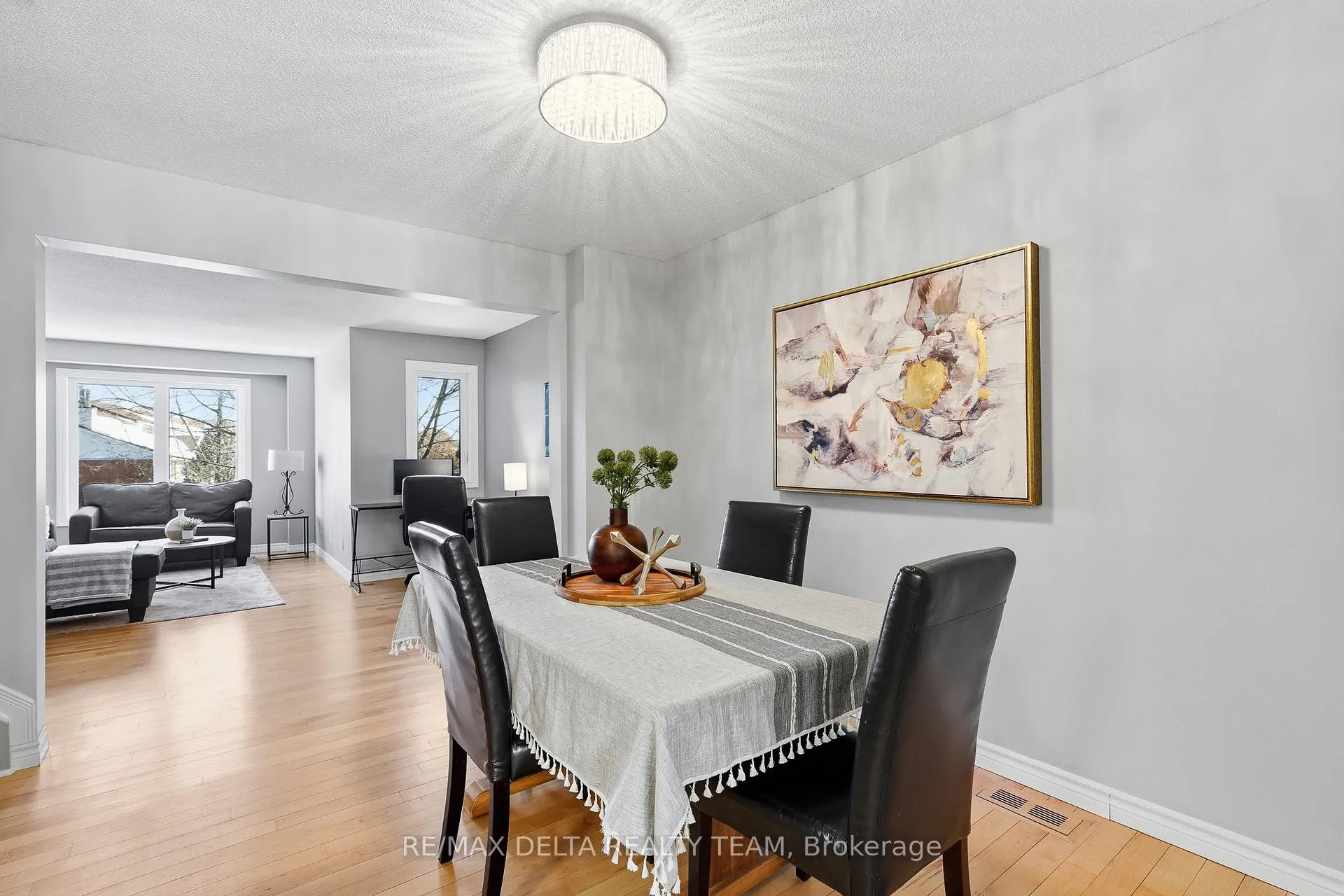 Photo 12 of 198 Provender Avenue, Ottawa, CFB Rockcliffe and Area — HOMEH