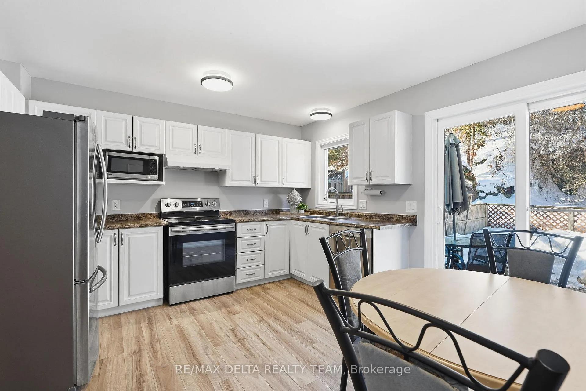 Photo 14 of 198 Provender Avenue, Ottawa, CFB Rockcliffe and Area — HOMEH