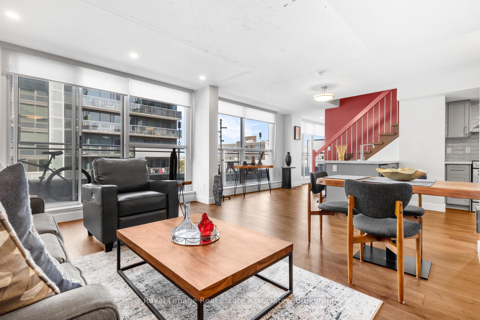 Photo 6 of Unit 826, 1029 King Street W, Toronto, Niagara — HOMEH