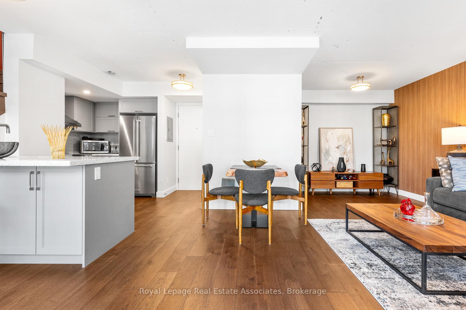 Photo 8 of Unit 826, 1029 King Street W, Toronto, Niagara — HOMEH