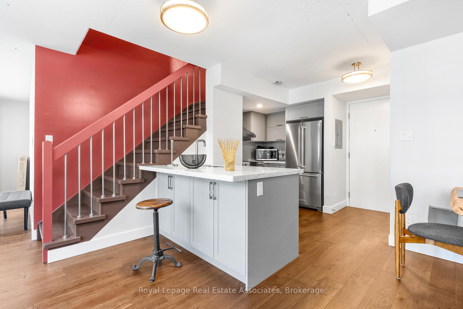 Photo 9 of Unit 826, 1029 King Street W, Toronto, Niagara — HOMEH