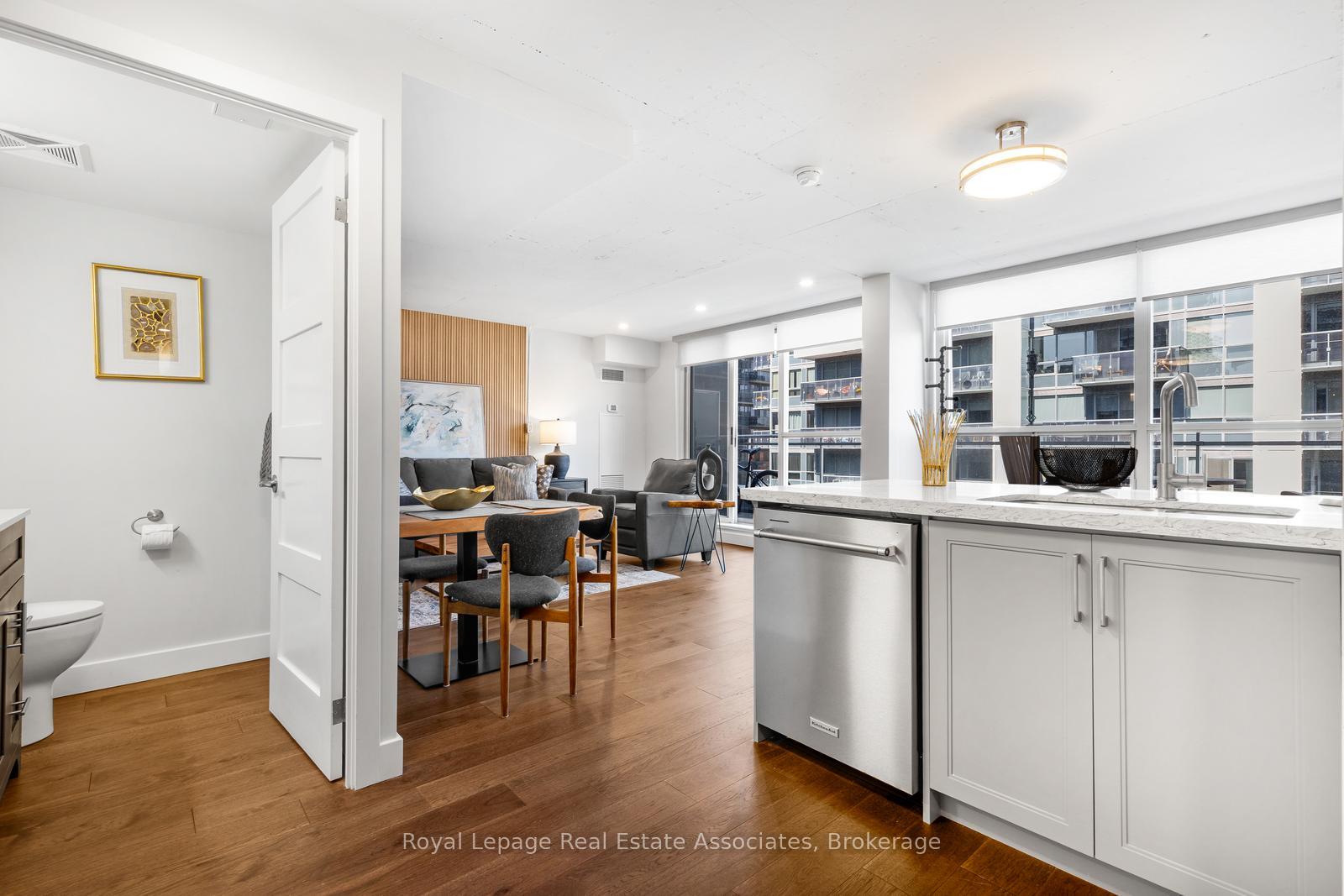 Photo 11 of Unit 826, 1029 King Street W, Toronto, Niagara — HOMEH