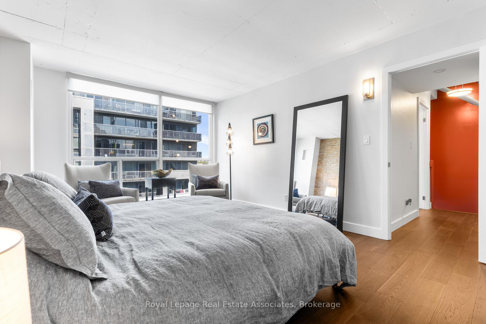 Photo 17 of Unit 826, 1029 King Street W, Toronto, Niagara — HOMEH