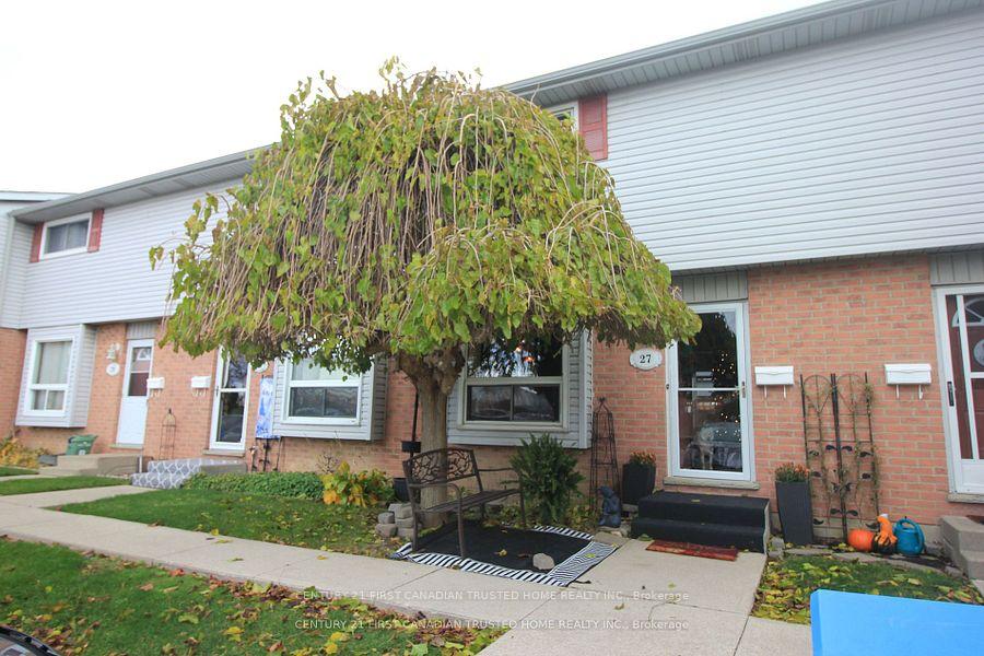 Front of Unit 27, 1430 Jalna Boulevard