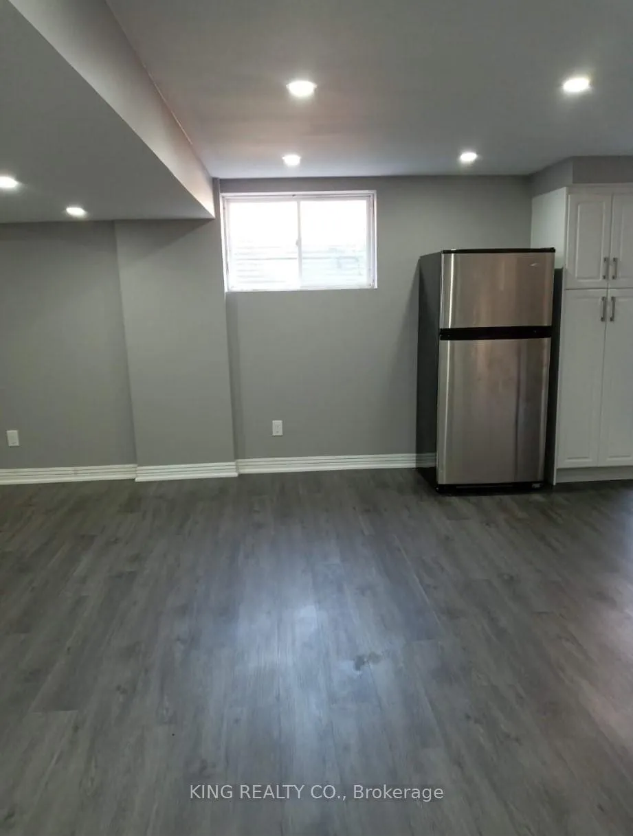 Photo 2 of Unit Basement, 72 Twistleton Street, Caledon, Caledon Village — HOMEH