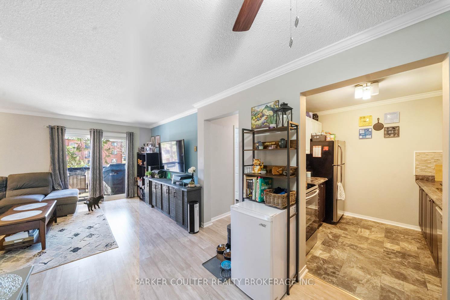 Photo 9 of Unit E5, 167 Edgehill Drive, Barrie, Letitia Heights — HOMEH