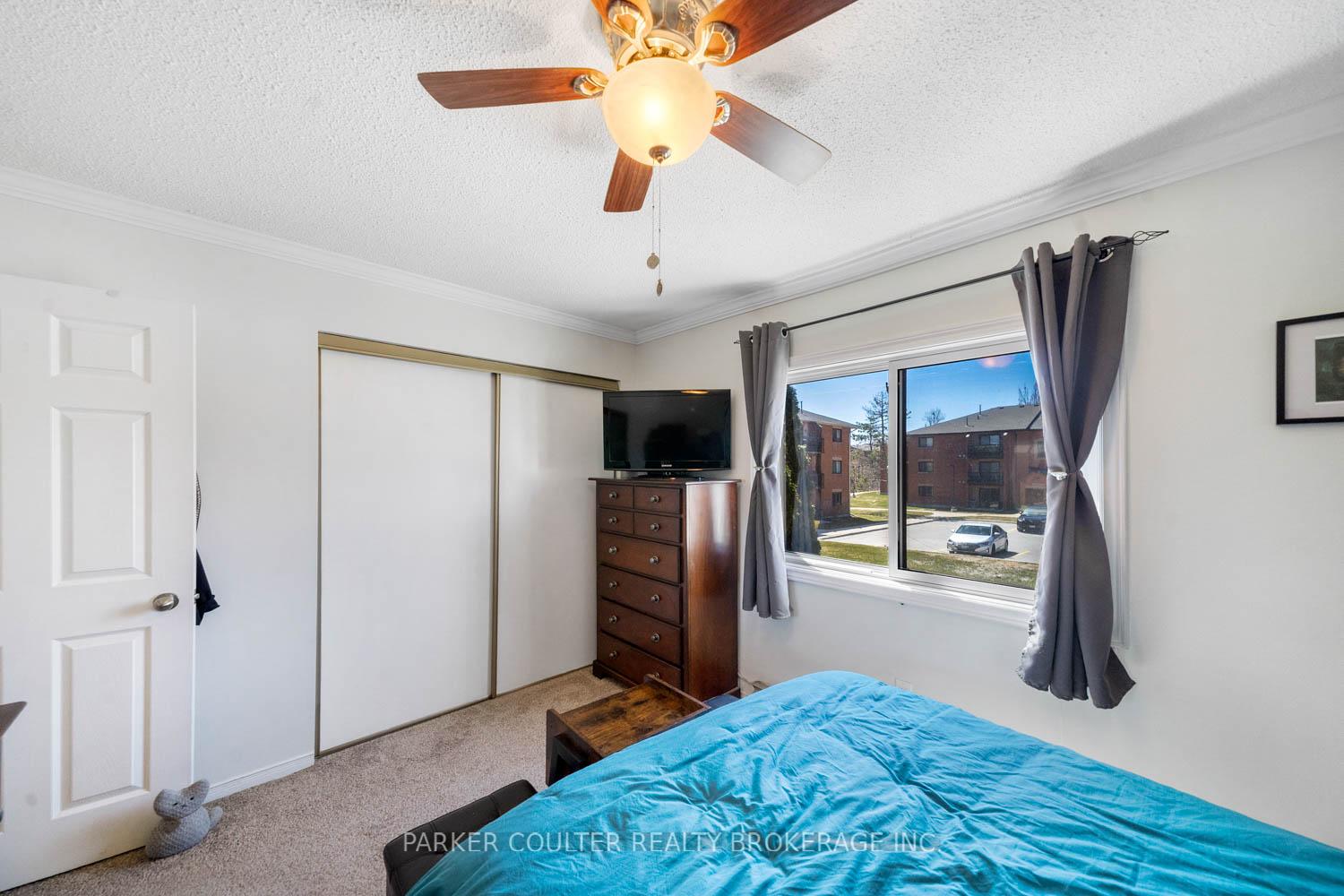 Photo 15 of Unit E5, 167 Edgehill Drive, Barrie, Letitia Heights — HOMEH