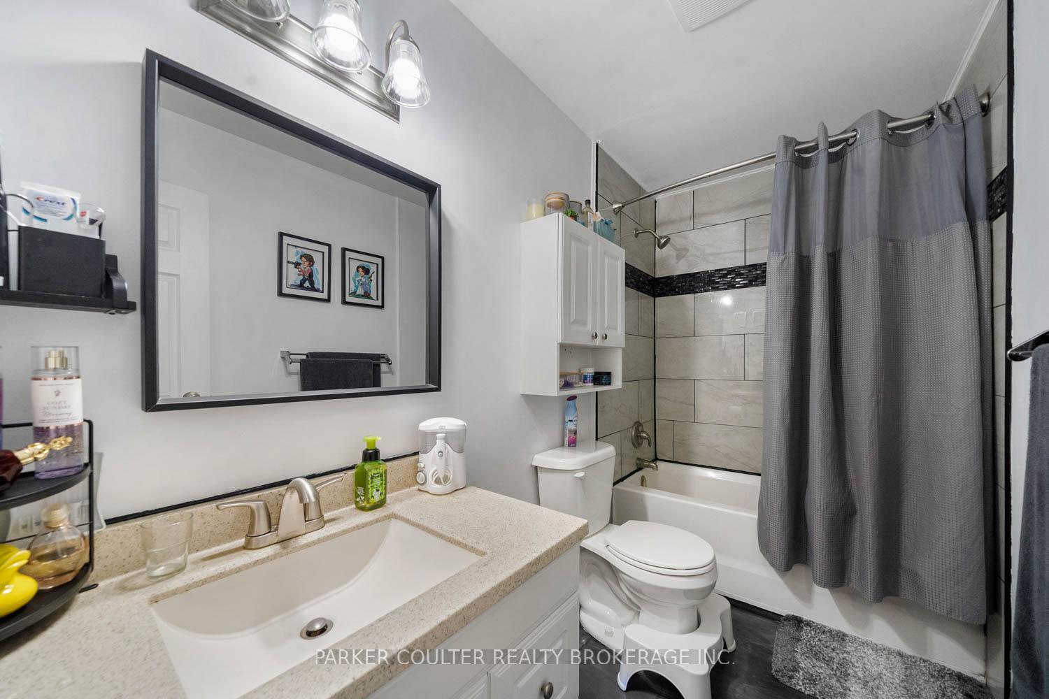 Photo 17 of Unit E5, 167 Edgehill Drive, Barrie, Letitia Heights — HOMEH