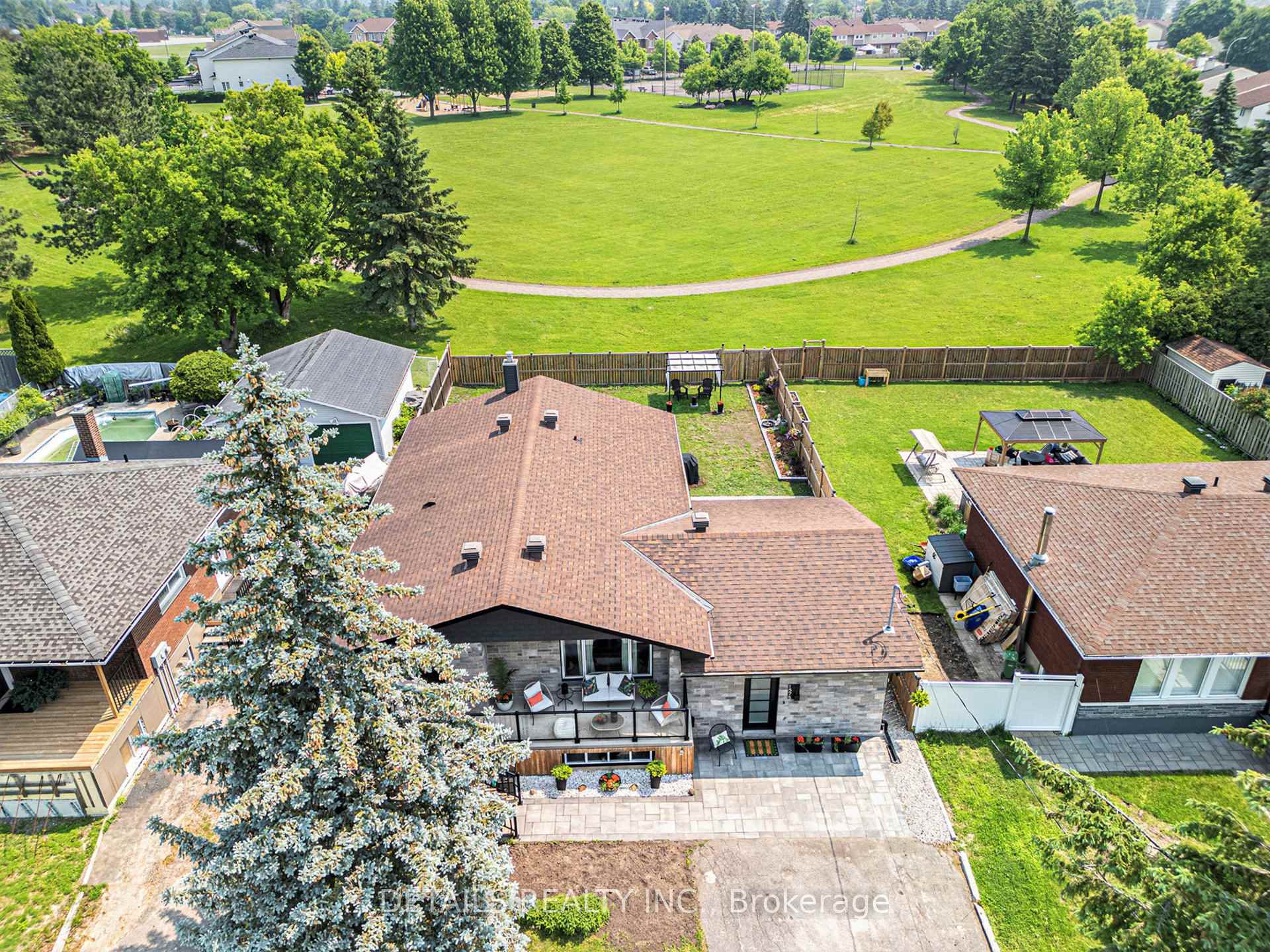 Photo 37 of 1575 Maxime Street, Ottawa, Pineview — HOMEH