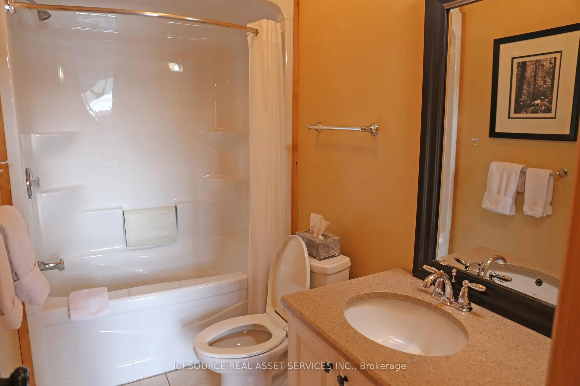 Photo 9 of Unit B, 1016 Twin Pine Lane, Frontenac, Frontenac North — HOMEH