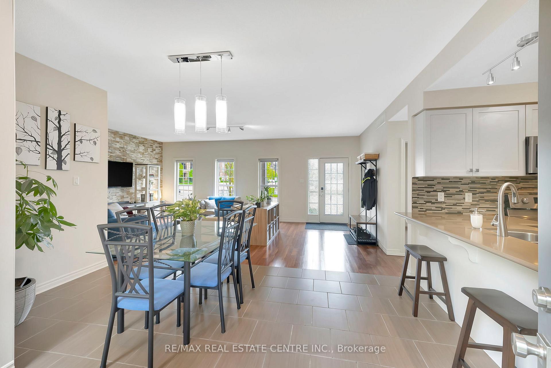 Photo 13 of Unit 13, 101 Frederick Drive, Guelph, Pineridge/Westminster Woods — HOMEH