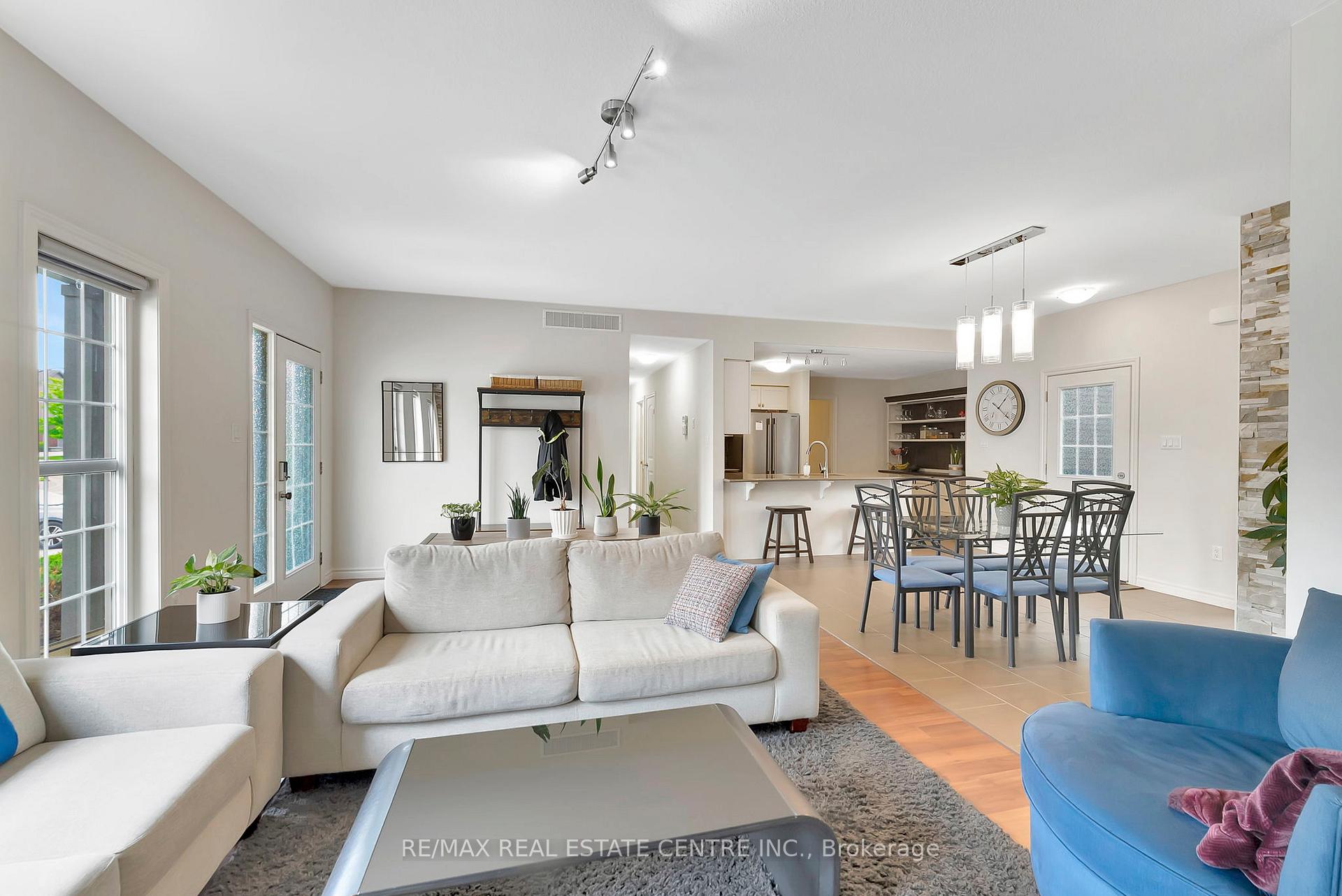 Photo 18 of Unit 13, 101 Frederick Drive, Guelph, Pineridge/Westminster Woods — HOMEH