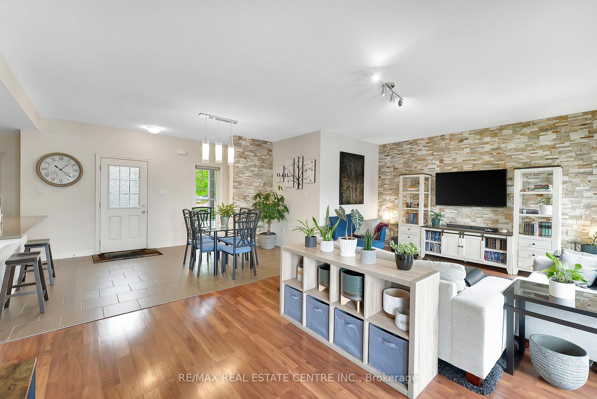 Photo 20 of Unit 13, 101 Frederick Drive, Guelph, Pineridge/Westminster Woods — HOMEH