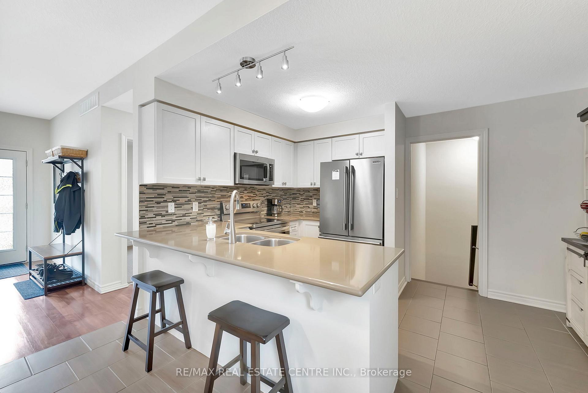Photo 22 of Unit 13, 101 Frederick Drive, Guelph, Pineridge/Westminster Woods — HOMEH