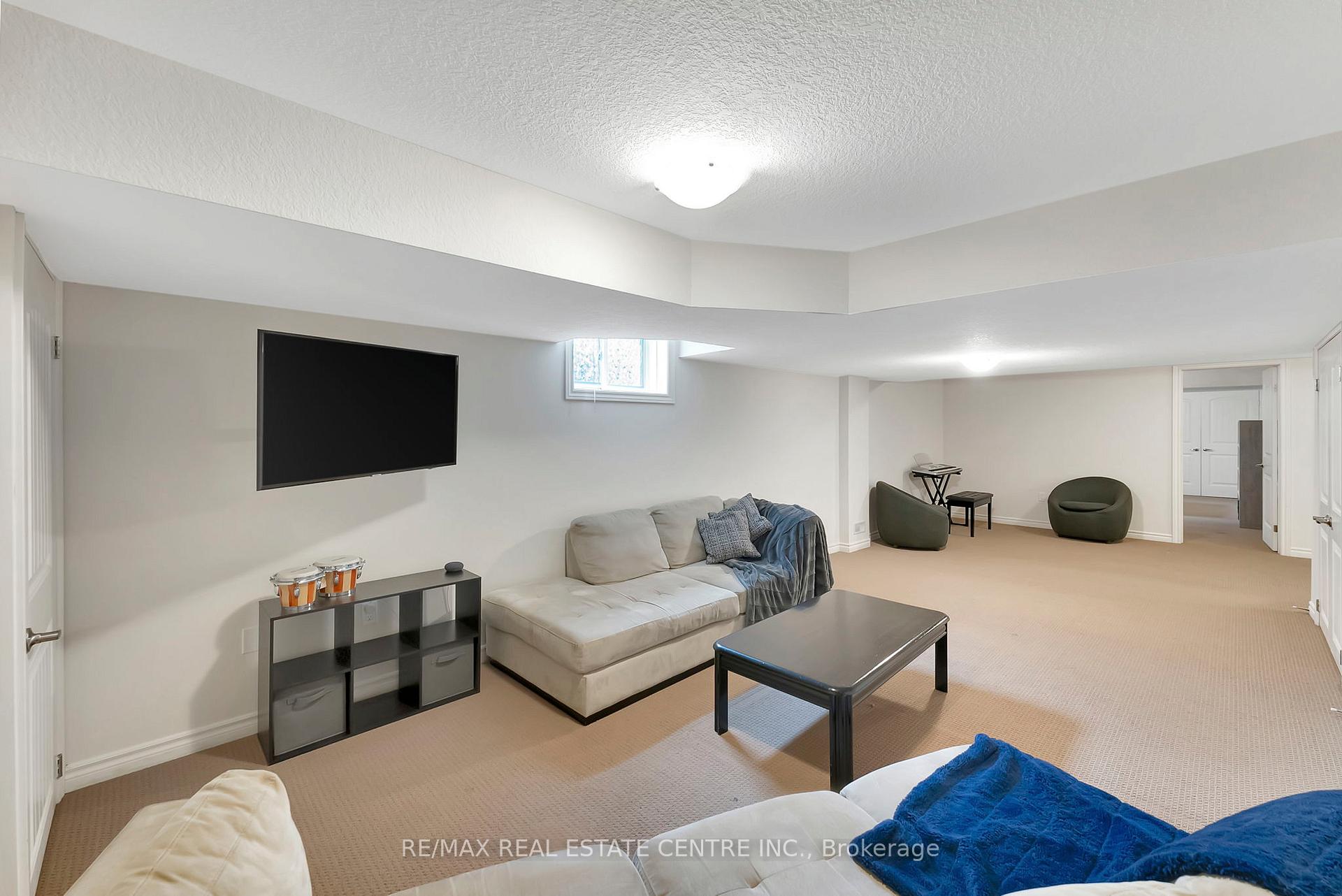 Photo 34 of Unit 13, 101 Frederick Drive, Guelph, Pineridge/Westminster Woods — HOMEH