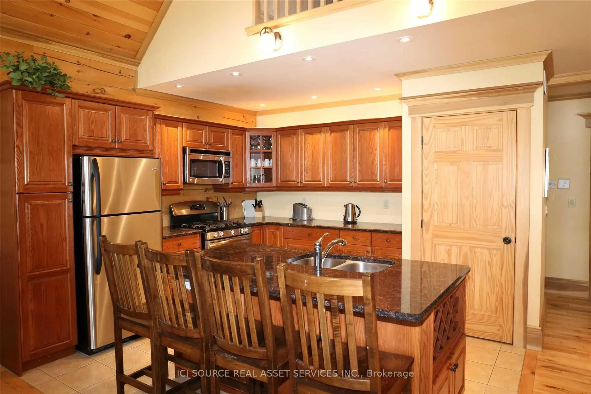 Photo 5 of Unit A, 1016 Twin Pine Lane, Frontenac, Frontenac North — HOMEH