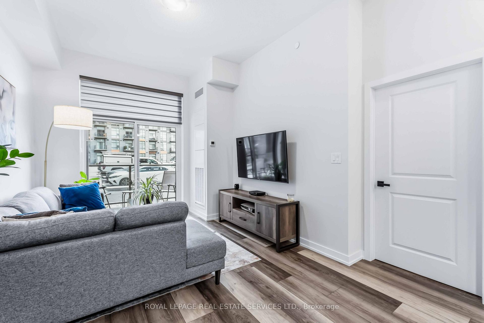 Photo 11 of Unit 111, 450 Dundas Street E, Hamilton, Waterdown — HOMEH