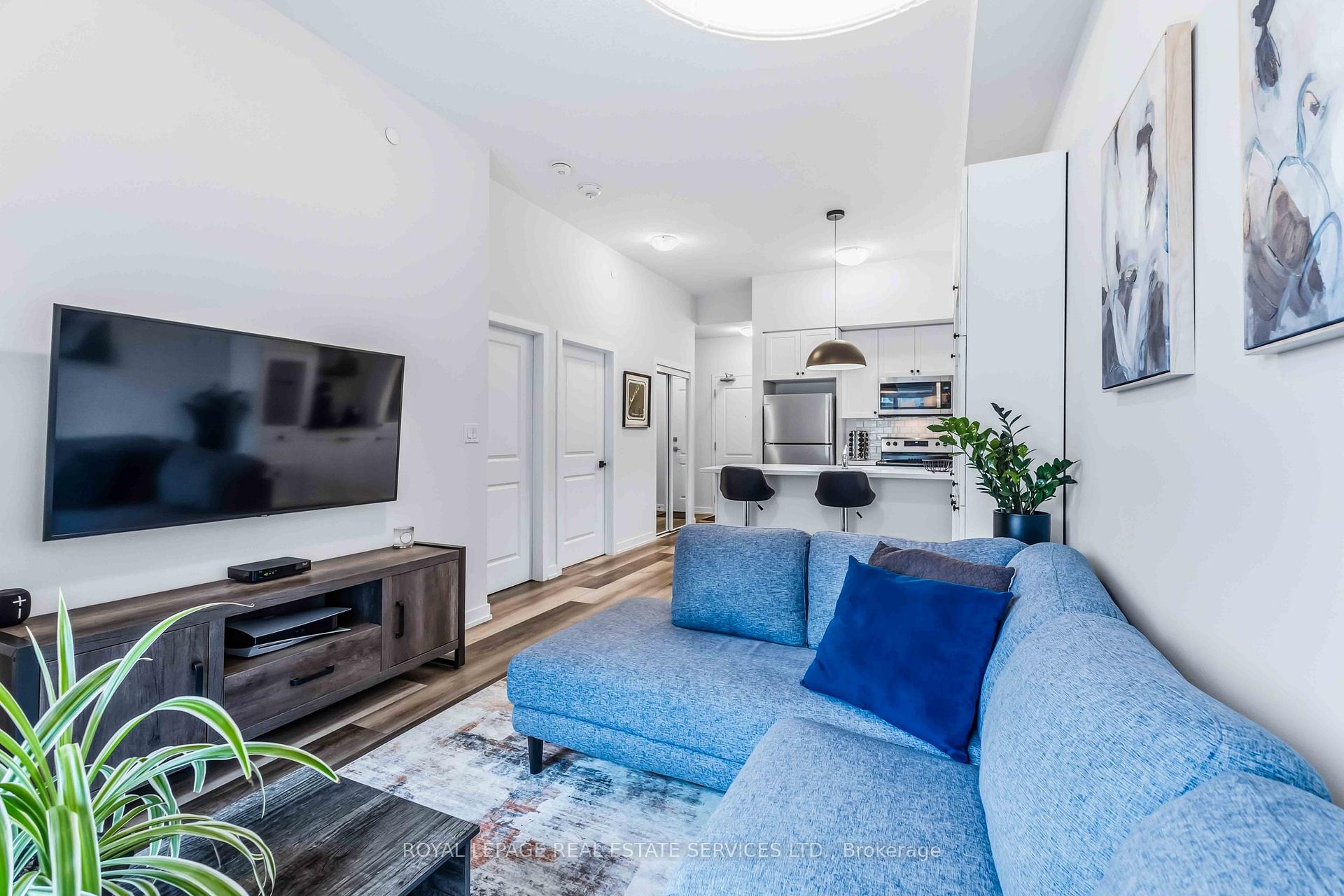 Photo 13 of Unit 111, 450 Dundas Street E, Hamilton, Waterdown — HOMEH