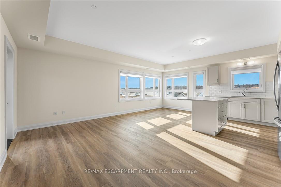 Photo 32 of Unit 312, 118 Summersides Boulevard, Pelham, Fonthill — HOMEH