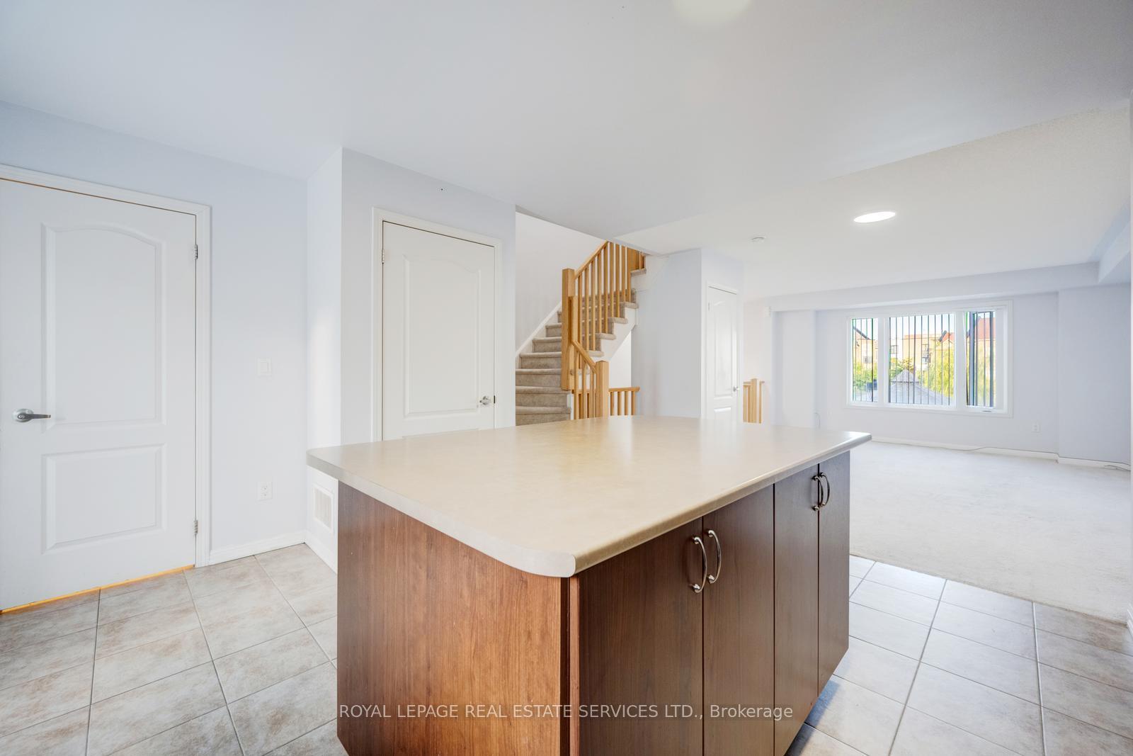 Photo 19 of Unit 7, 3185 Boxford Crescent, Mississauga, Churchill Meadows — HOMEH