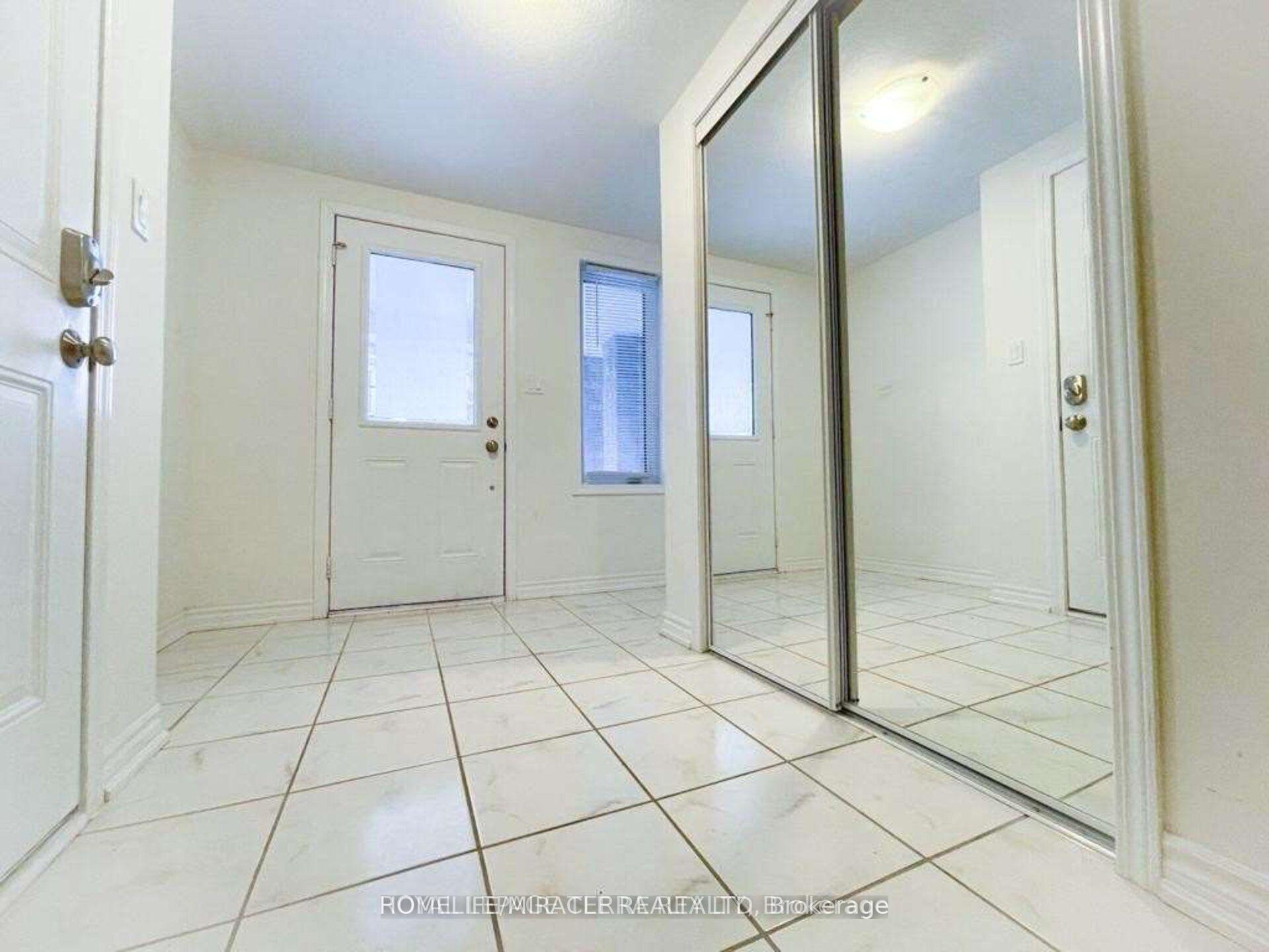 Photo 5 of Unit 127, 540 Goldenrod Lane, Kitchener — HOMEH