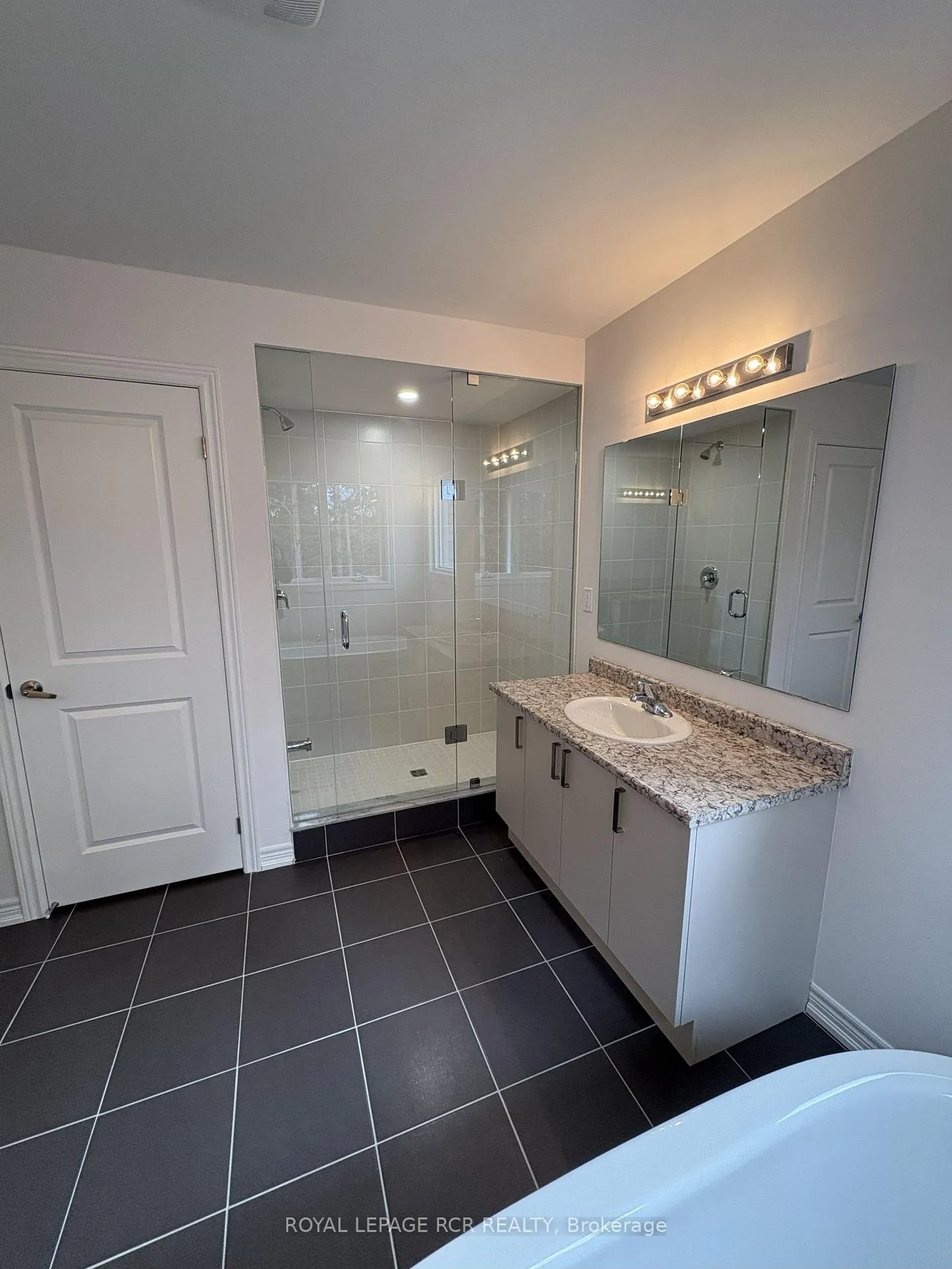 Photo 36 of 60 Baycroft Boulevard, Essa, Angus — HOMEH