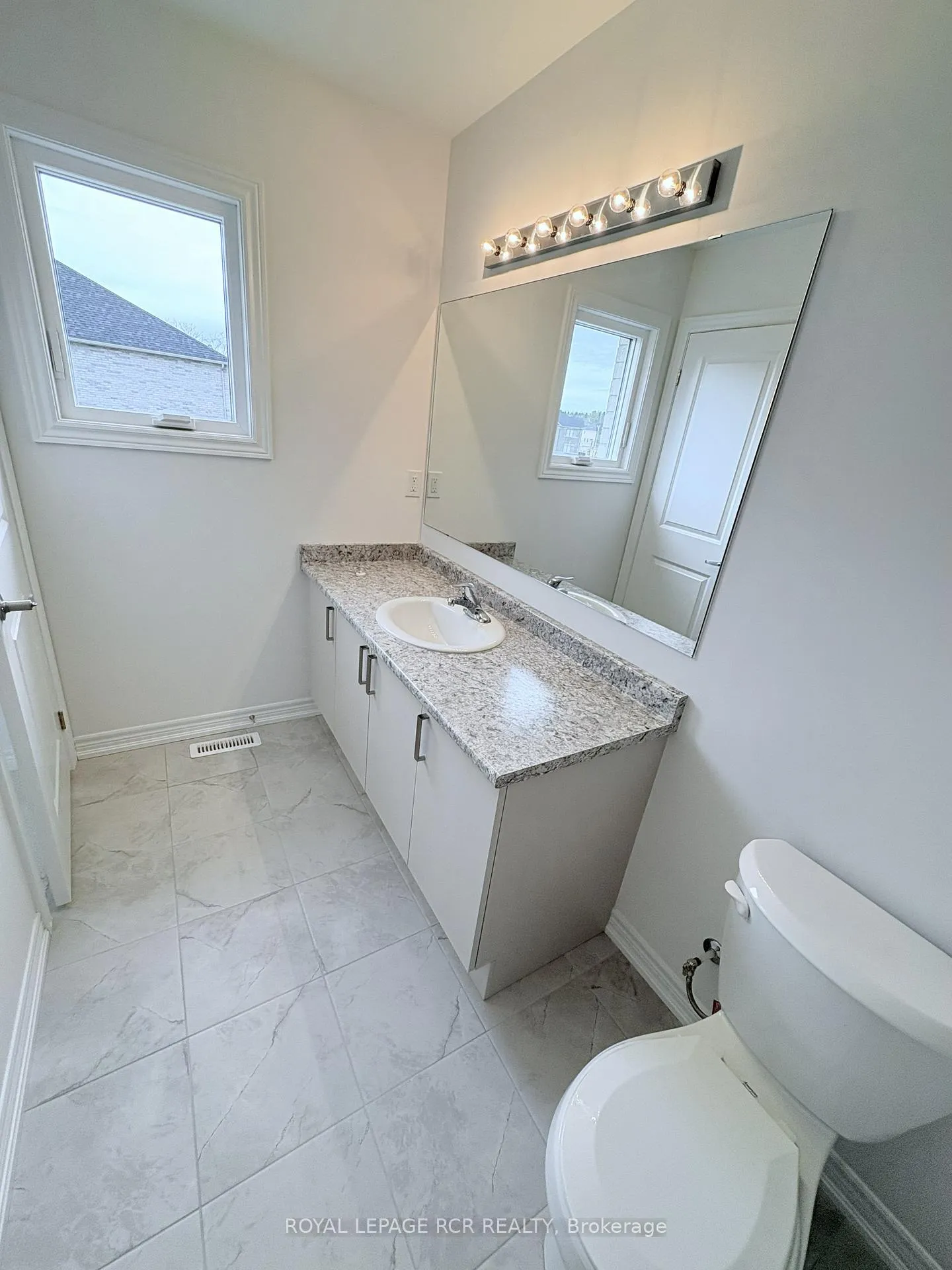 Photo 44 of 60 Baycroft Boulevard, Essa, Angus — HOMEH