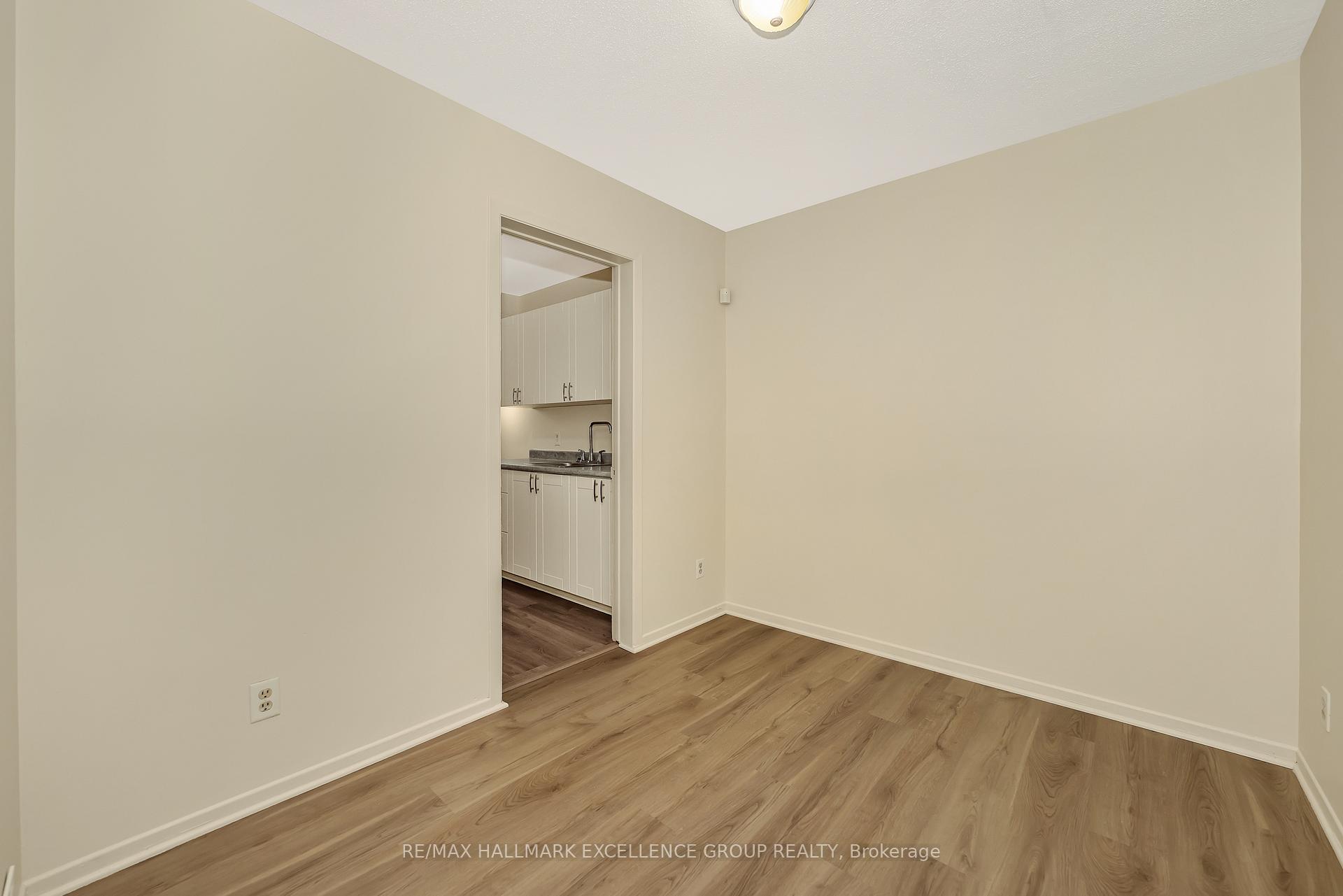 Photo 10 of Unit 15, 1968 Fairglen Mews, Ottawa, Blackburn Hamlet (South) — HOMEH