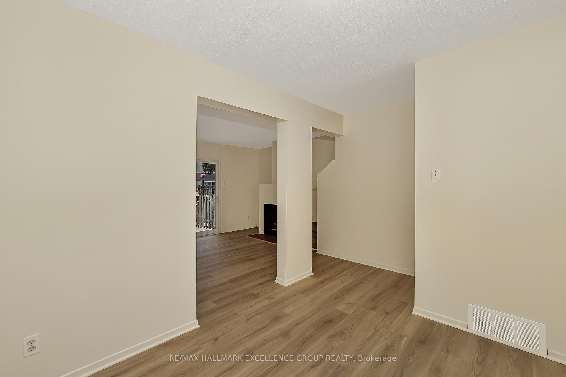 Photo 12 of Unit 15, 1968 Fairglen Mews, Ottawa, Blackburn Hamlet (South) — HOMEH