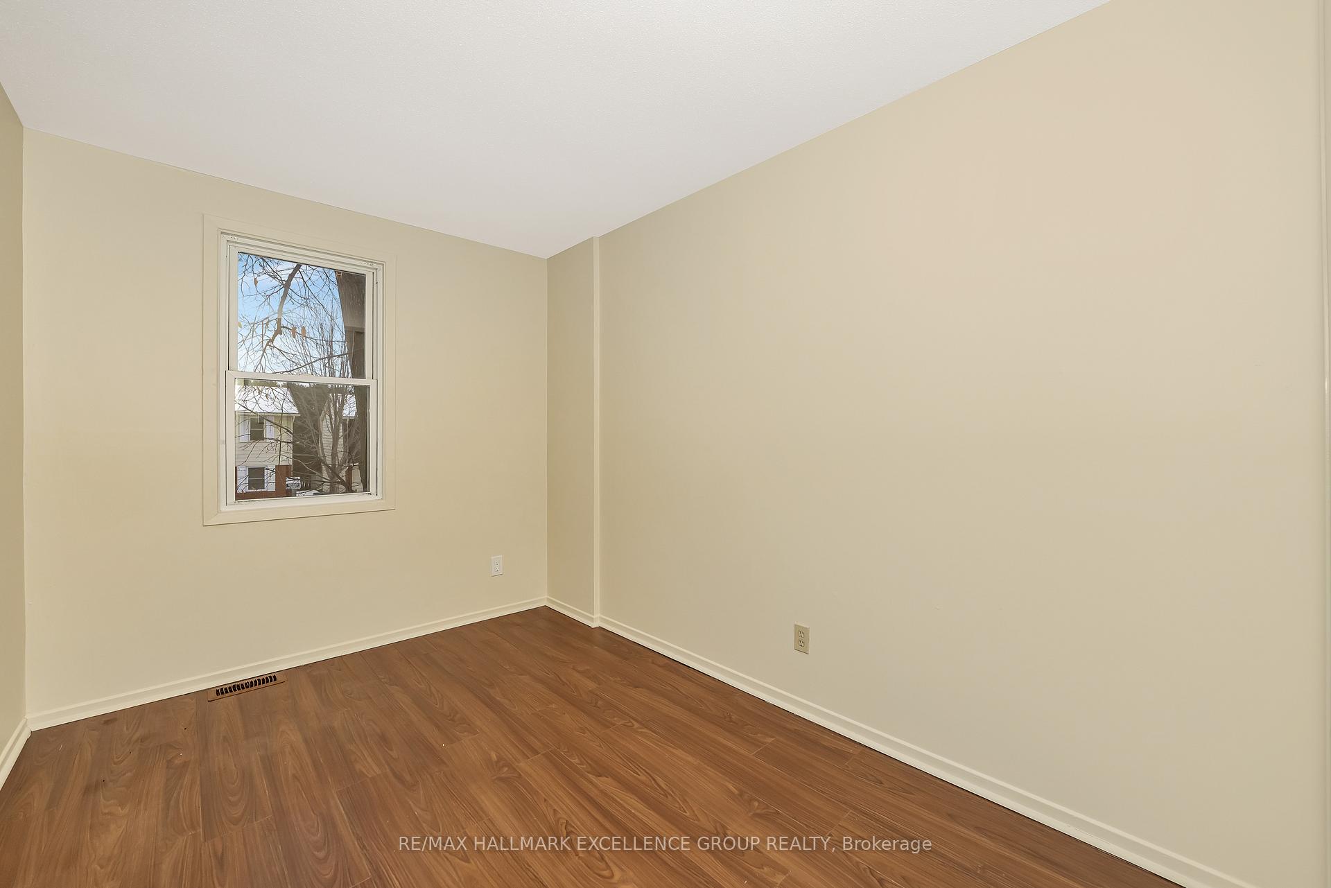 Photo 25 of Unit 15, 1968 Fairglen Mews, Ottawa, Blackburn Hamlet (South) — HOMEH