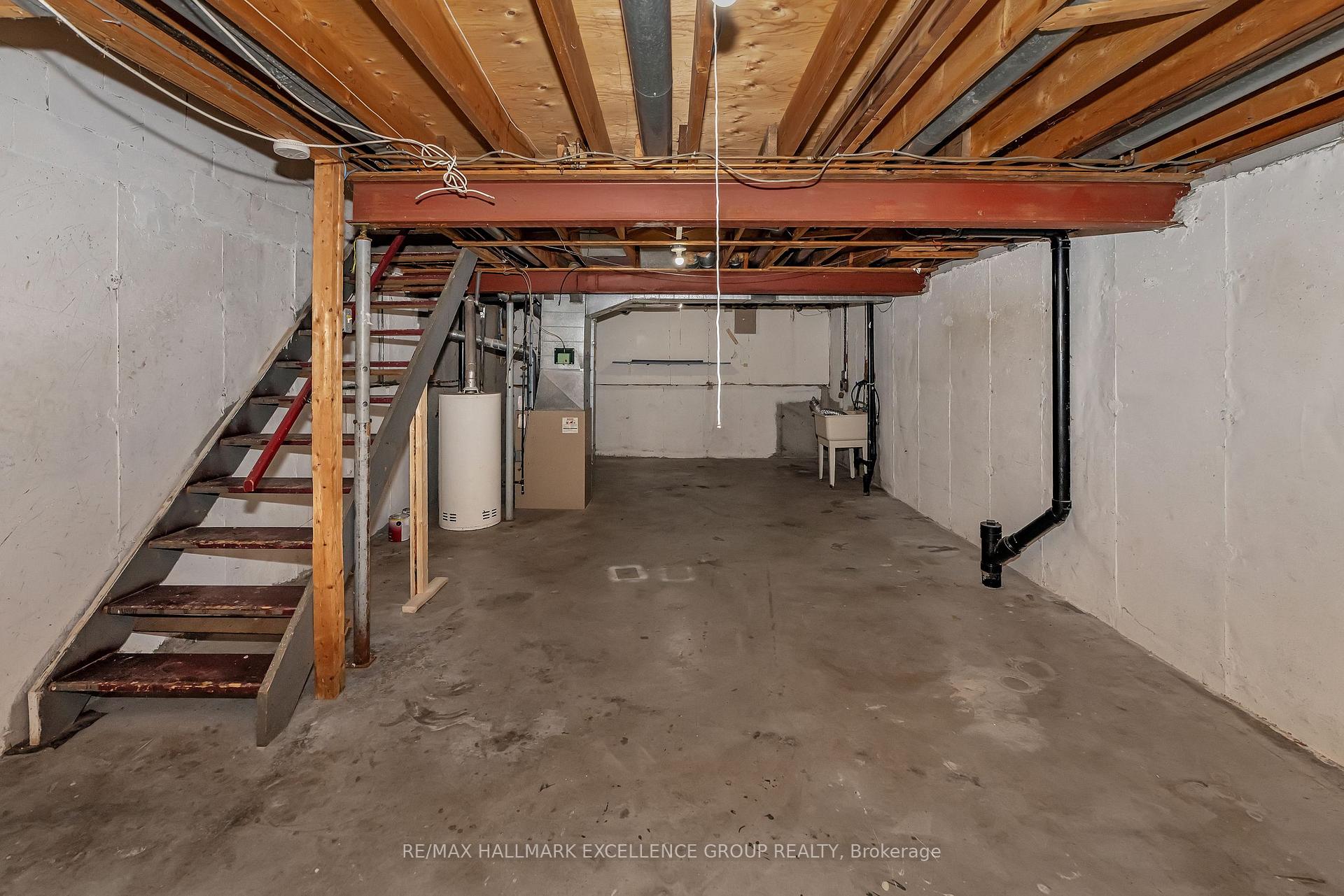 Photo 31 of Unit 15, 1968 Fairglen Mews, Ottawa, Blackburn Hamlet (South) — HOMEH