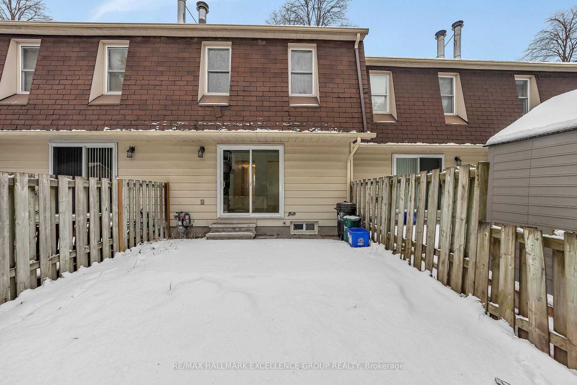 Photo 35 of Unit 15, 1968 Fairglen Mews, Ottawa, Blackburn Hamlet (South) — HOMEH