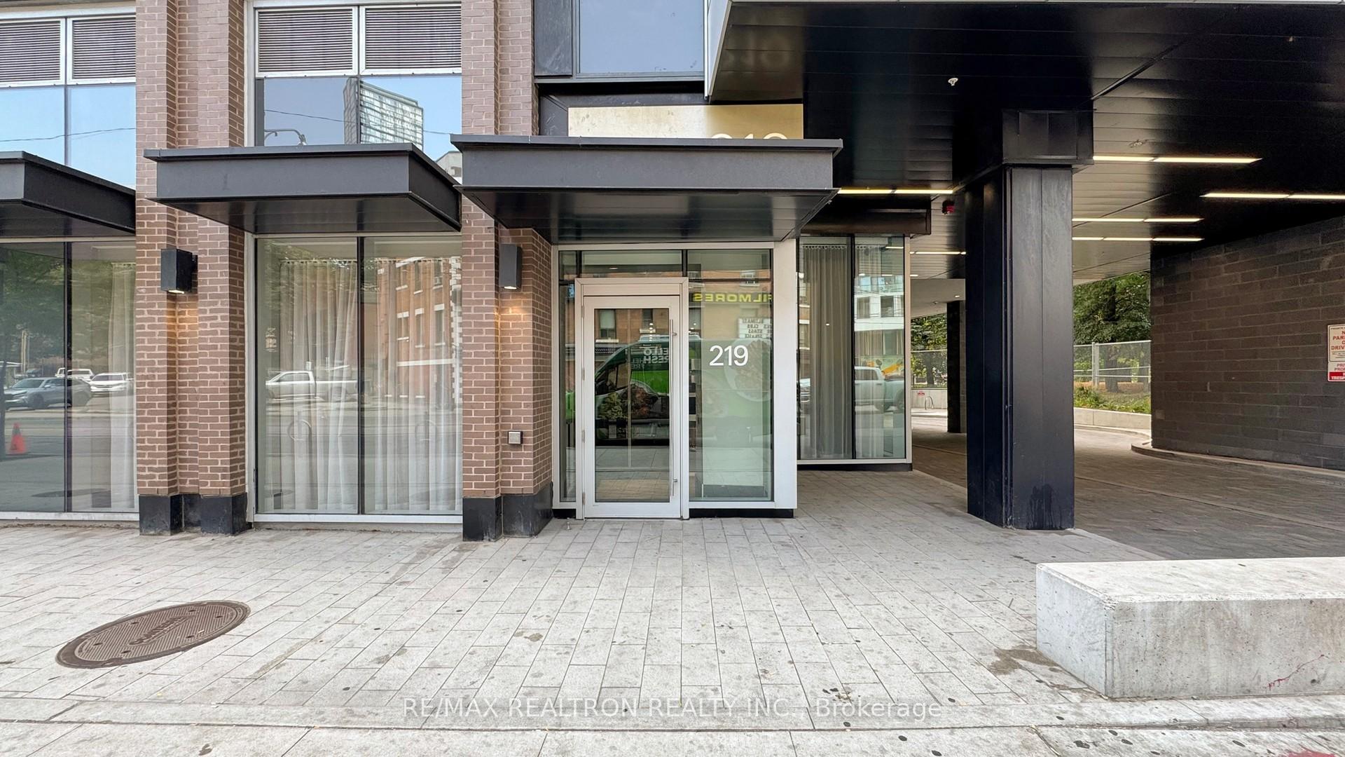 Photo 5 of Unit 1806, 219 Dundas Street E, Toronto, Church-Yonge Corridor — HOMEH