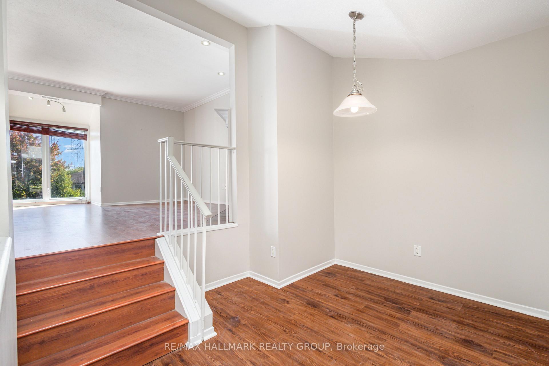Photo 9 of Unit C, 205 Woodfield Drive, Ottawa, Tanglewood — HOMEH