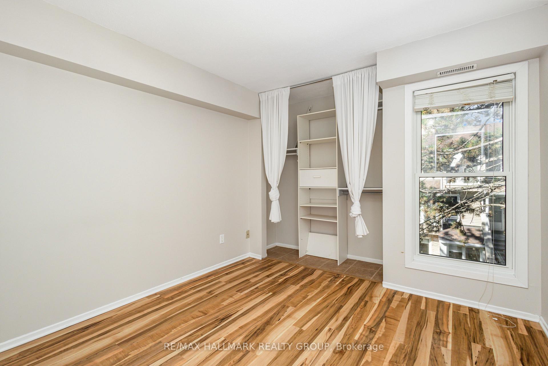 Photo 18 of Unit C, 205 Woodfield Drive, Ottawa, Tanglewood — HOMEH