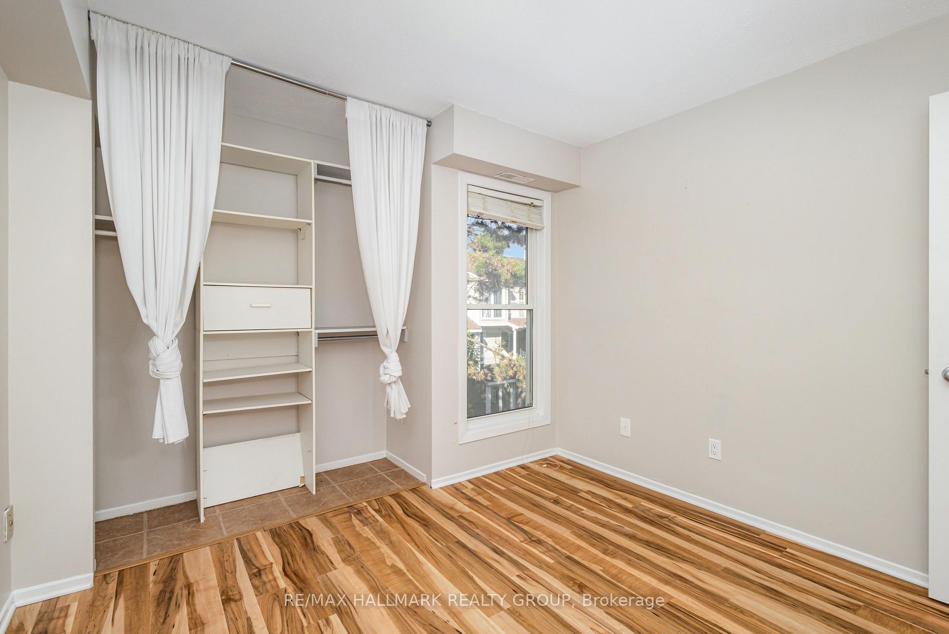 Photo 19 of Unit C, 205 Woodfield Drive, Ottawa, Tanglewood — HOMEH