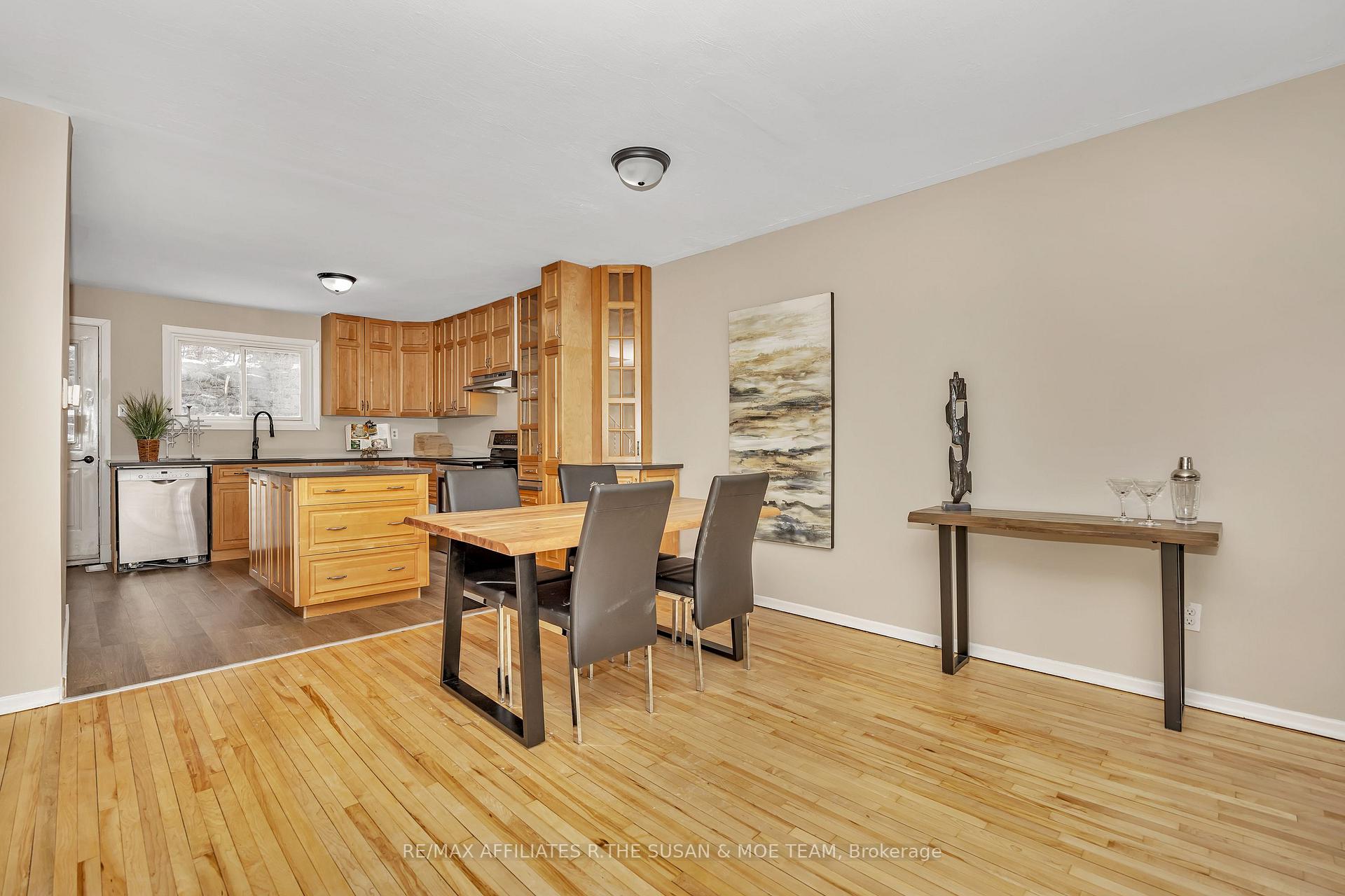 Photo 10 of 1508 Lepage Avenue, Ottawa, Carlington — HOMEH