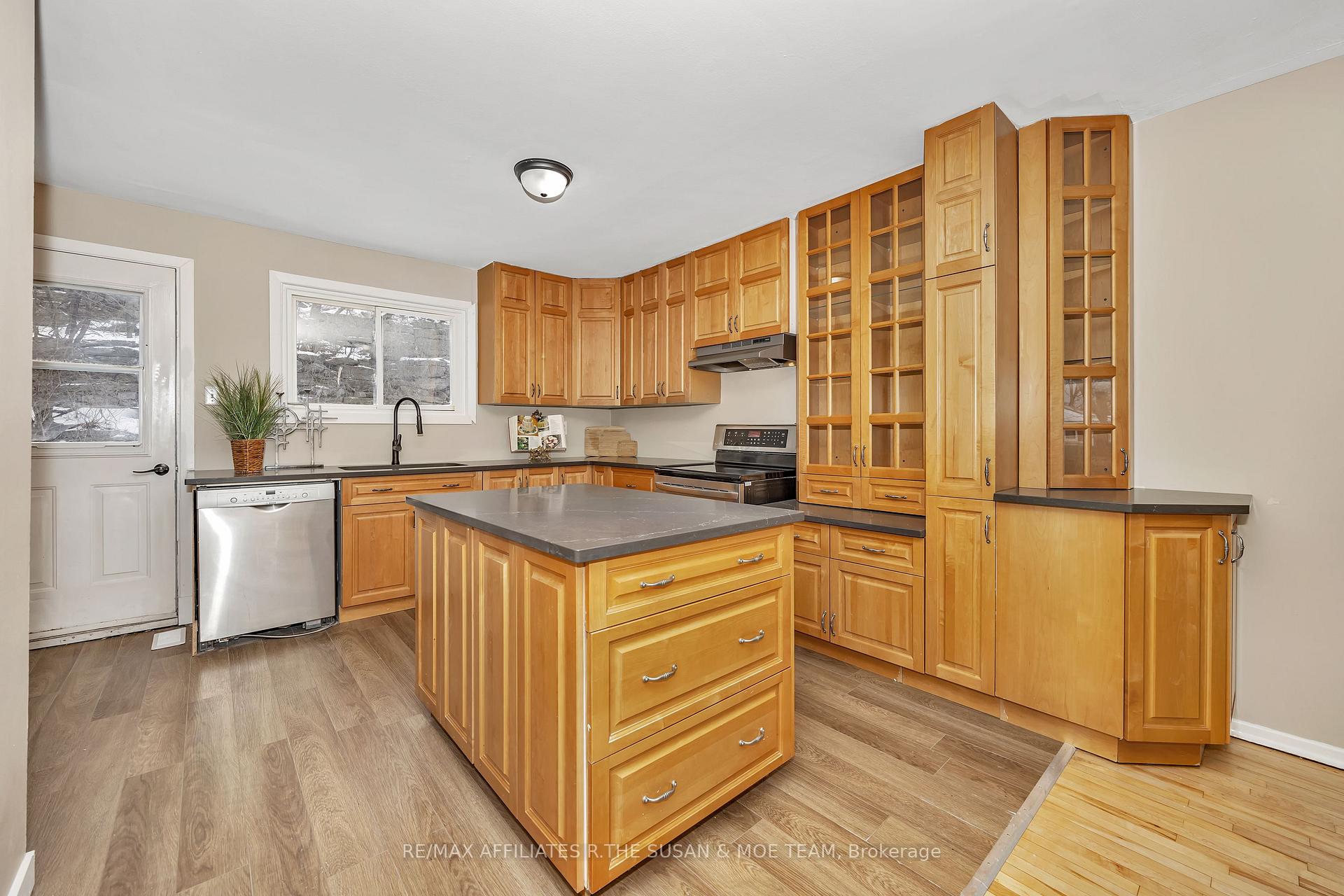Photo 11 of 1508 Lepage Avenue, Ottawa, Carlington — HOMEH