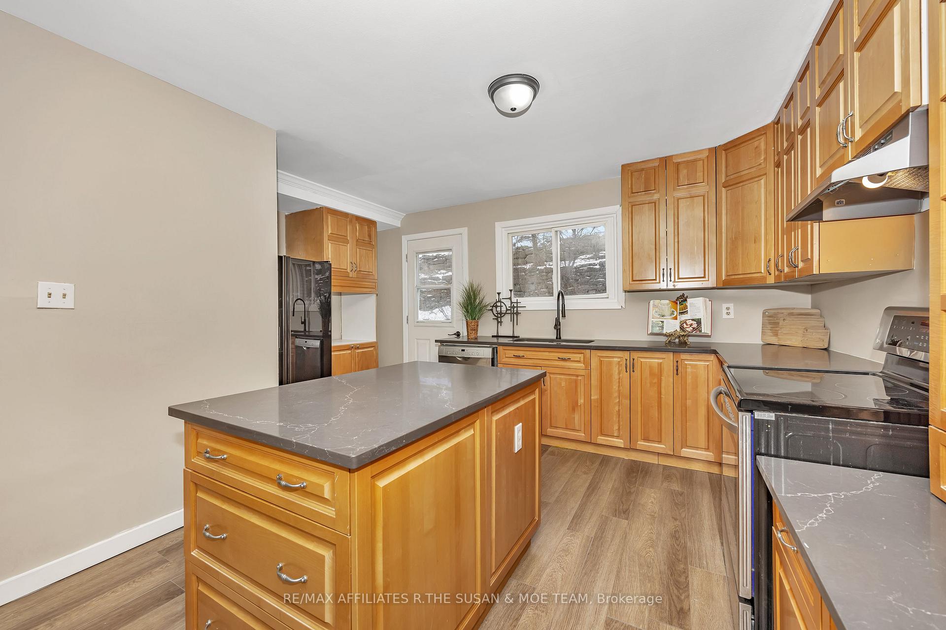Photo 13 of 1508 Lepage Avenue, Ottawa, Carlington — HOMEH