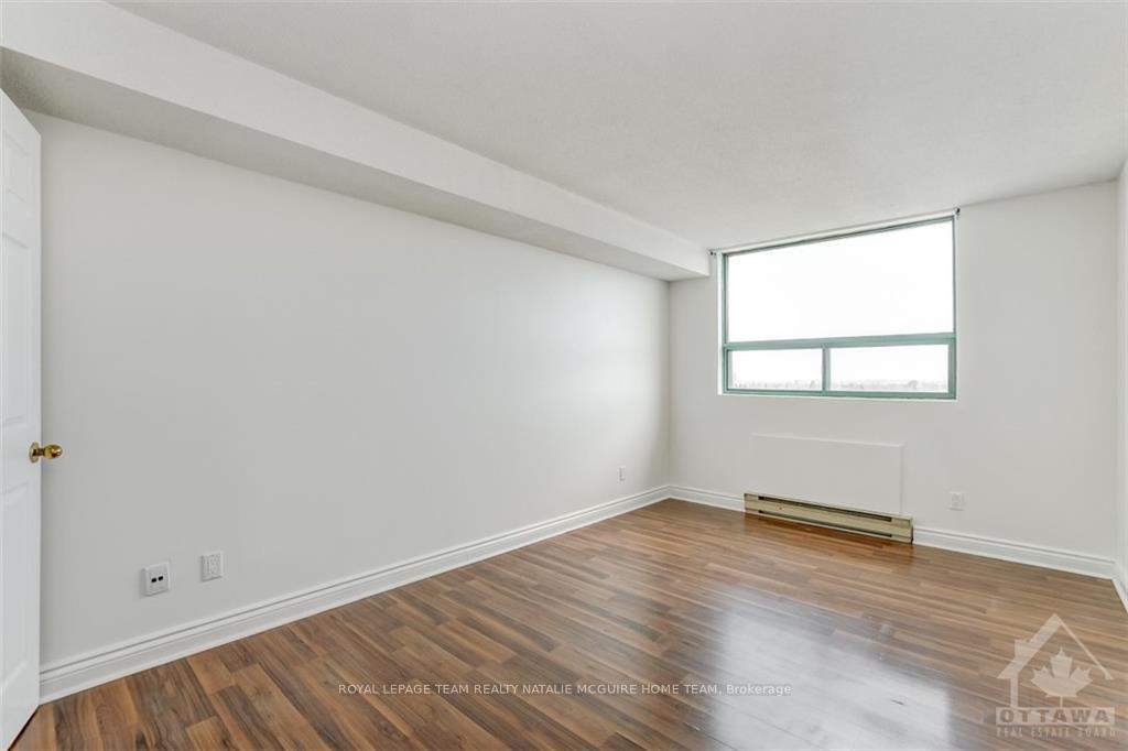 Photo 6 of Unit 905, 1440 Heron Road, Ottawa, Heron Gate — HOMEH