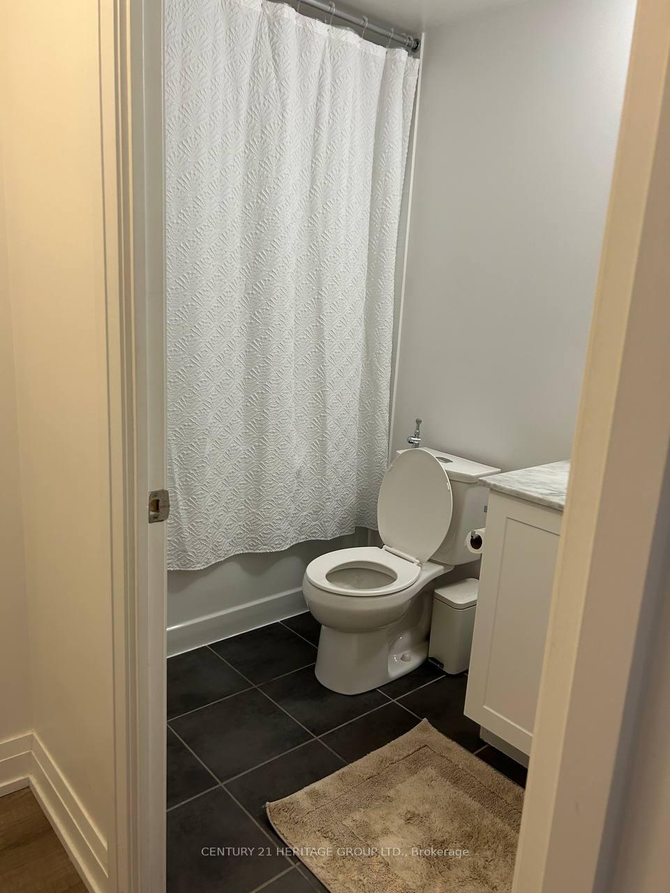 Photo 13 of Unit 1711, 7165 Yonge Street, Markham, Grandview — HOMEH