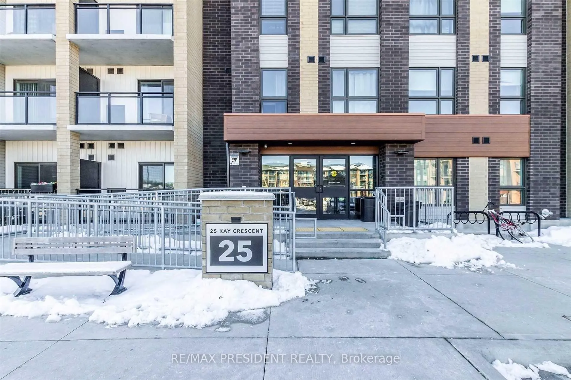 Photo 2 of Unit 303, 25 Kay Crescent, Guelph, Pineridge/Westminster Woods — HOMEH