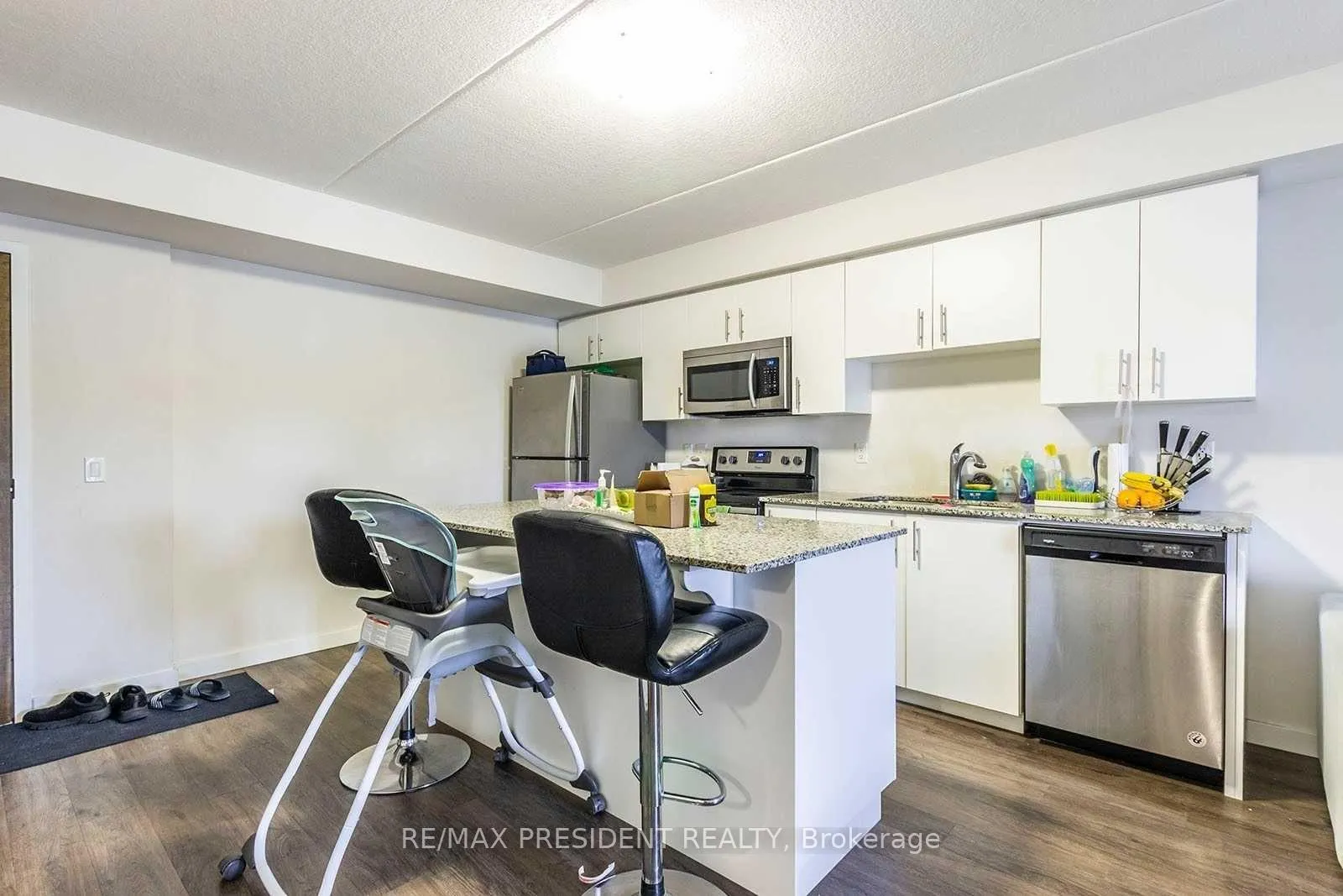 Photo 5 of Unit 303, 25 Kay Crescent, Guelph, Pineridge/Westminster Woods — HOMEH