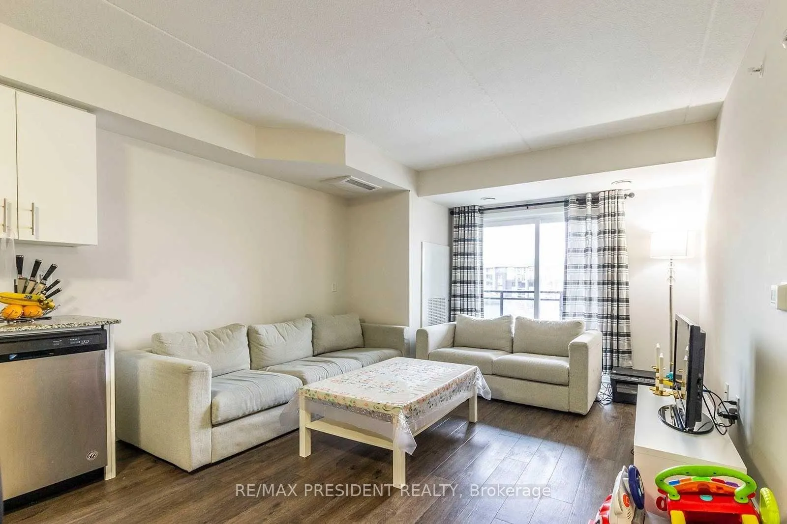 Photo 7 of Unit 303, 25 Kay Crescent, Guelph, Pineridge/Westminster Woods — HOMEH