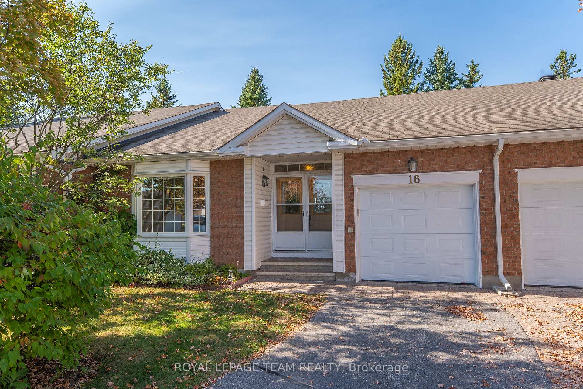 Front of 16 Oyster Bay Court