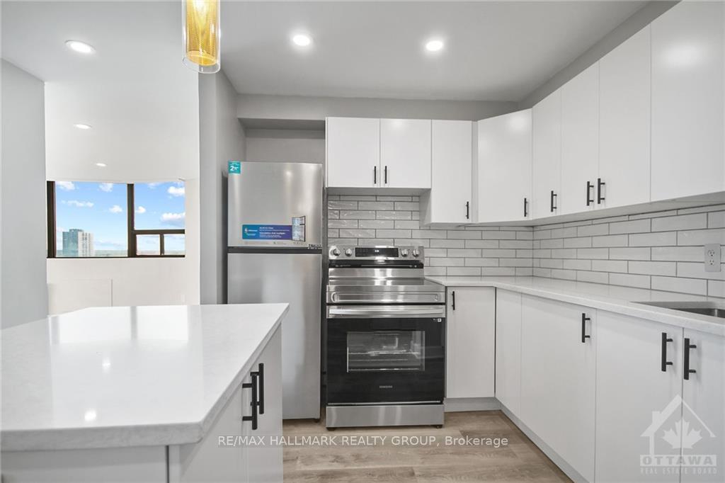 Photo 5 of Unit 708, 1440 Heron Road, Ottawa, Heron Gate — HOMEH