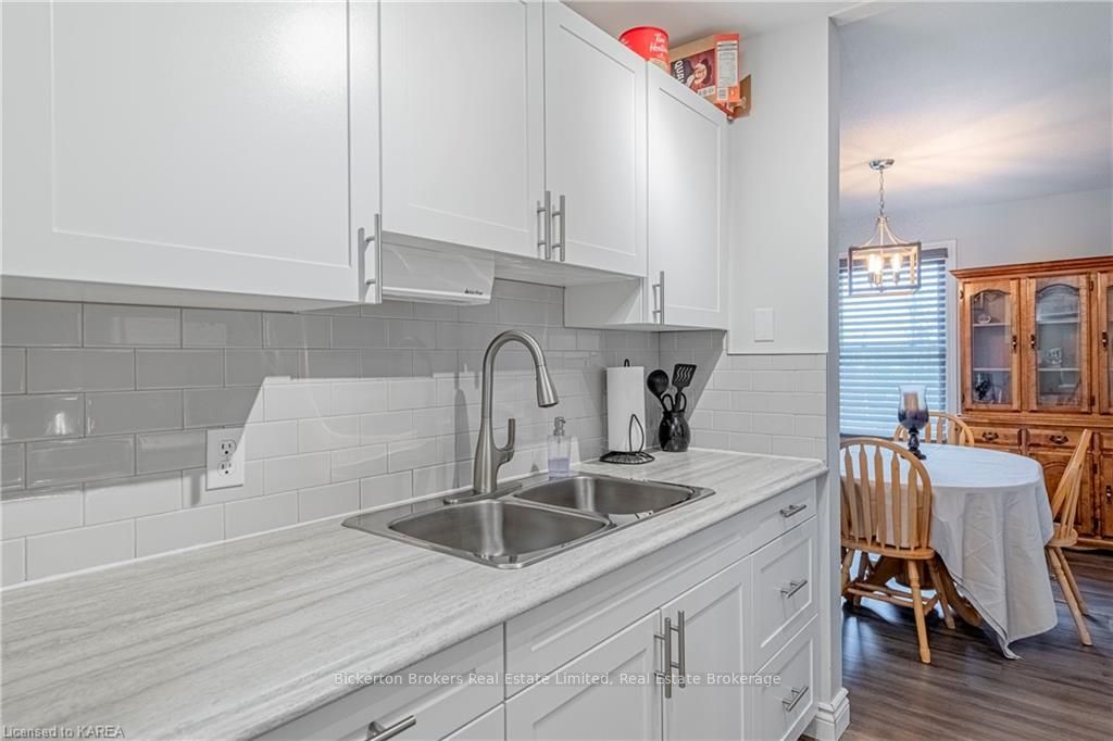 Photo 3 of Unit 401, 540 Talbot Place, Gananoque — HOMEH
