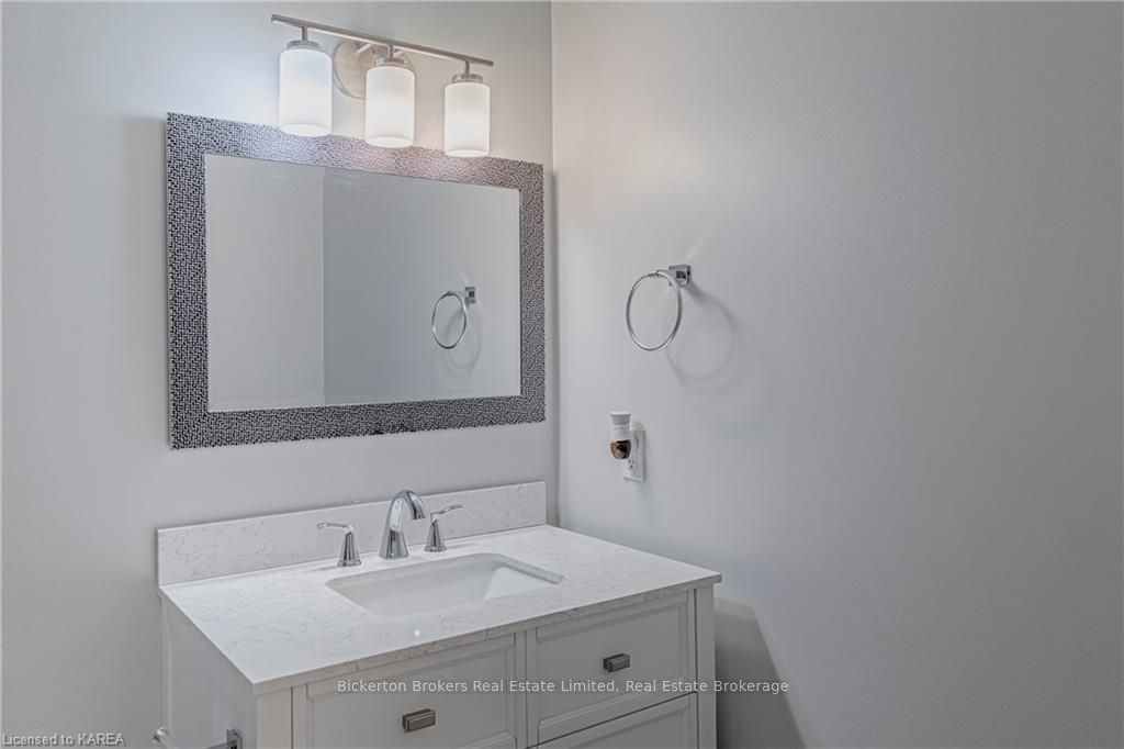 Photo 13 of Unit 401, 540 Talbot Place, Gananoque — HOMEH