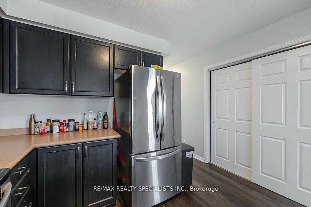 Photo 5 of Unit 8A, 50 Howe Drive, Kitchener — HOMEH