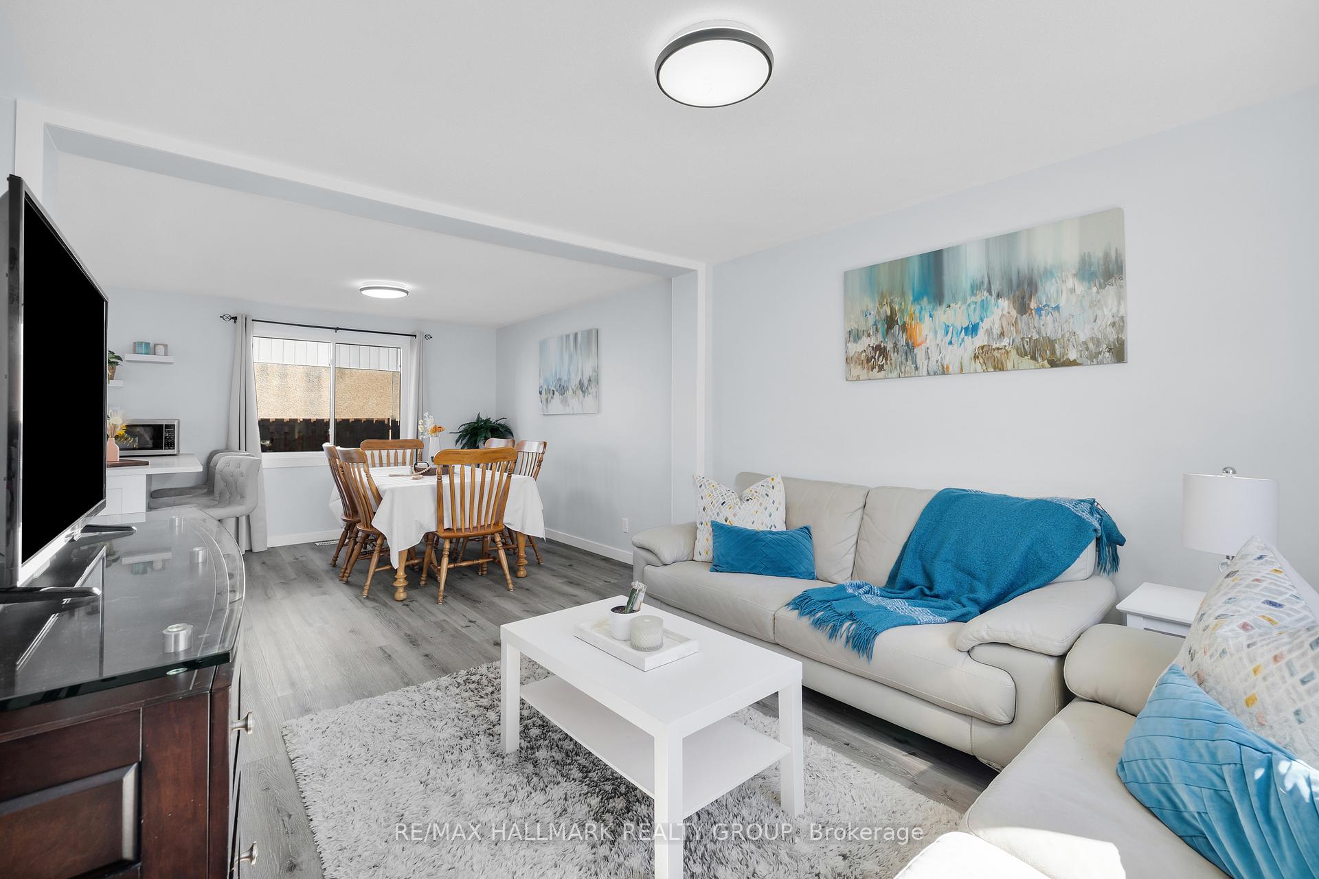 Photo 7 of Unit D, 38 - 1520 Beaverpond Drive, Ottawa, Pineview — HOMEH